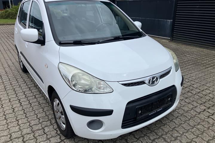 Hvid Hyundai i10 fra 2010