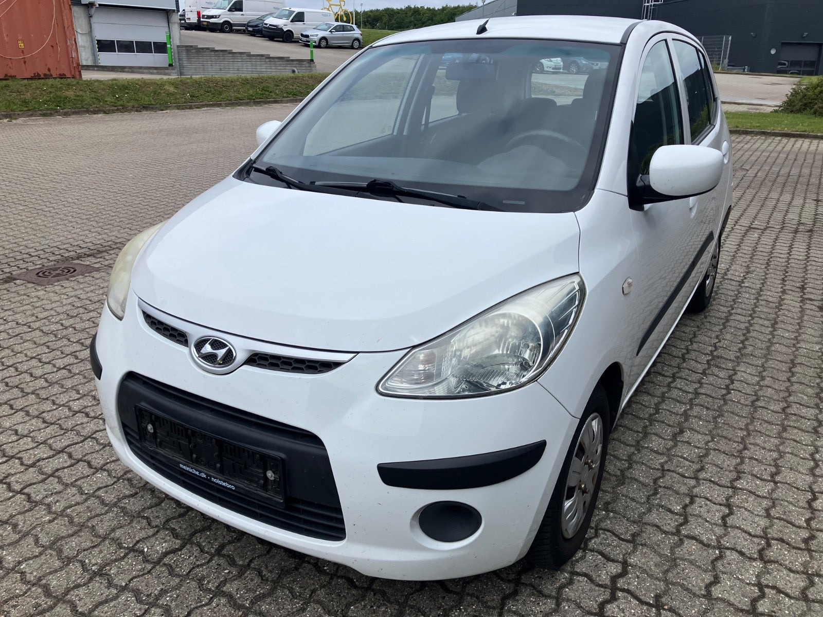 Hvid Hyundai i10 fra 2010