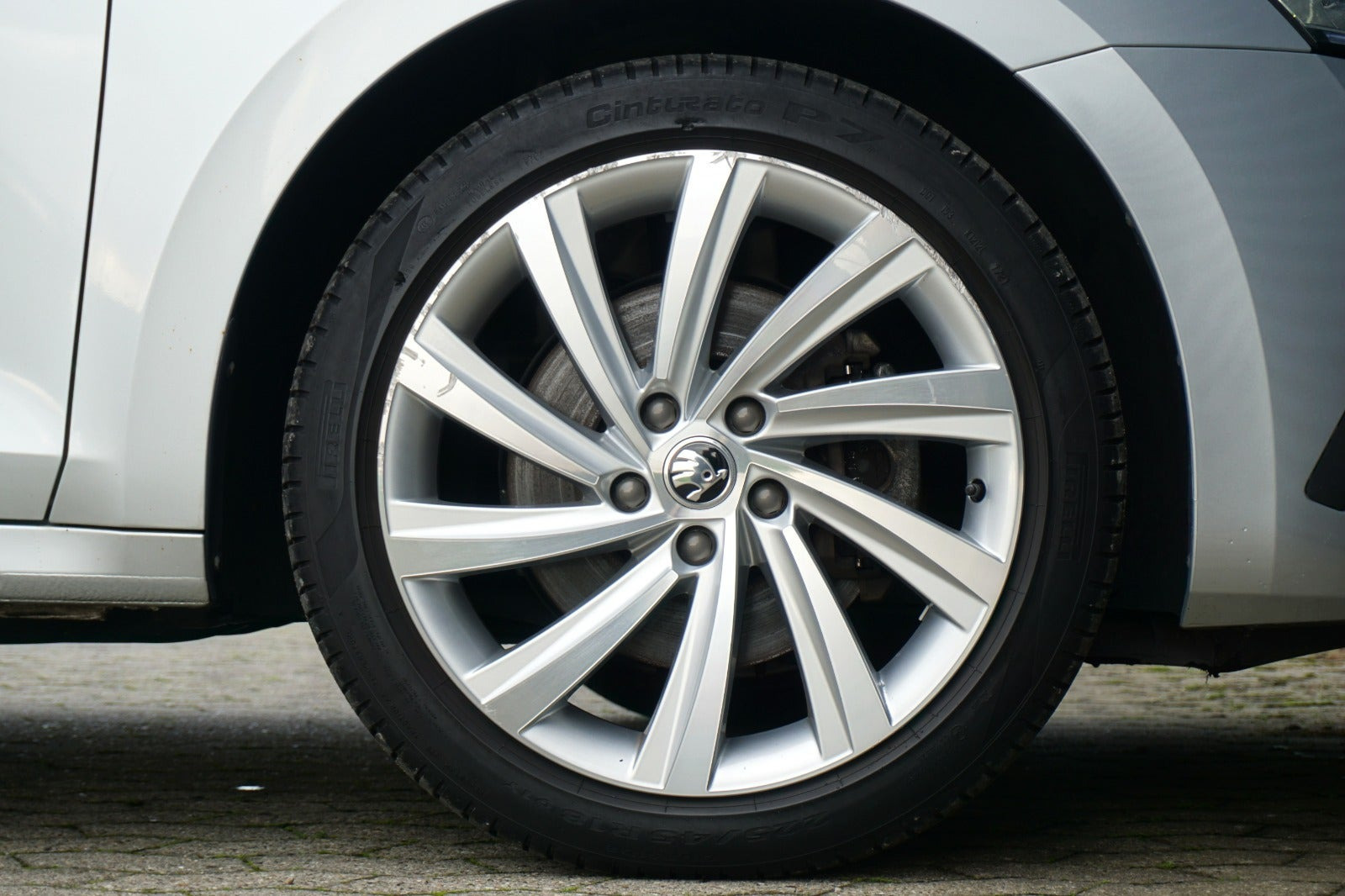 Sølv Skoda Octavia fra 2021