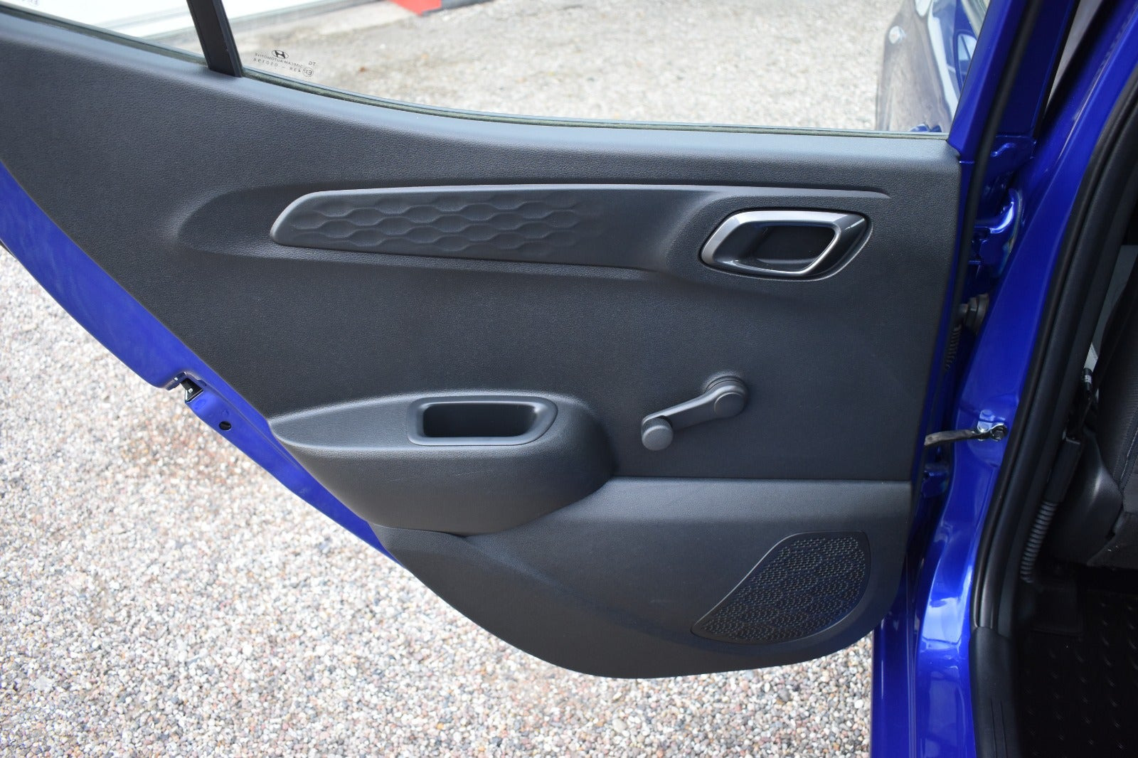 Blå Hyundai i10 fra 2022