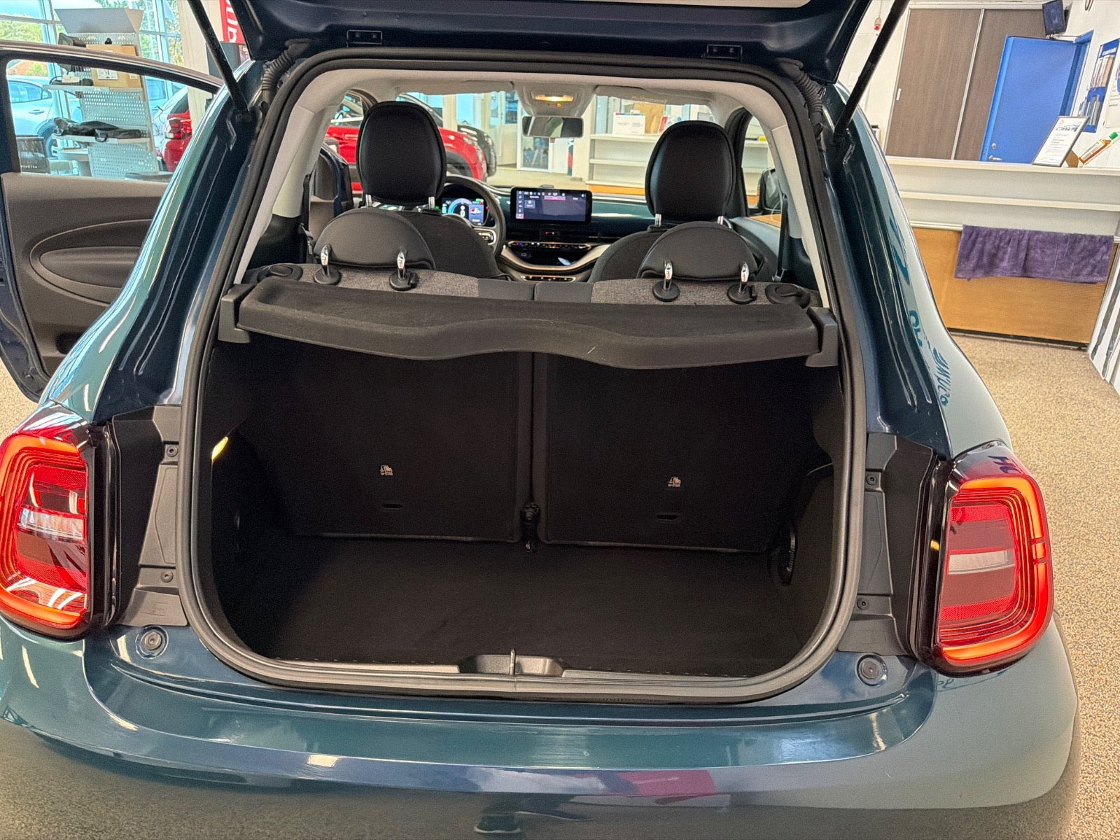 Grøn Fiat 500e fra 2022