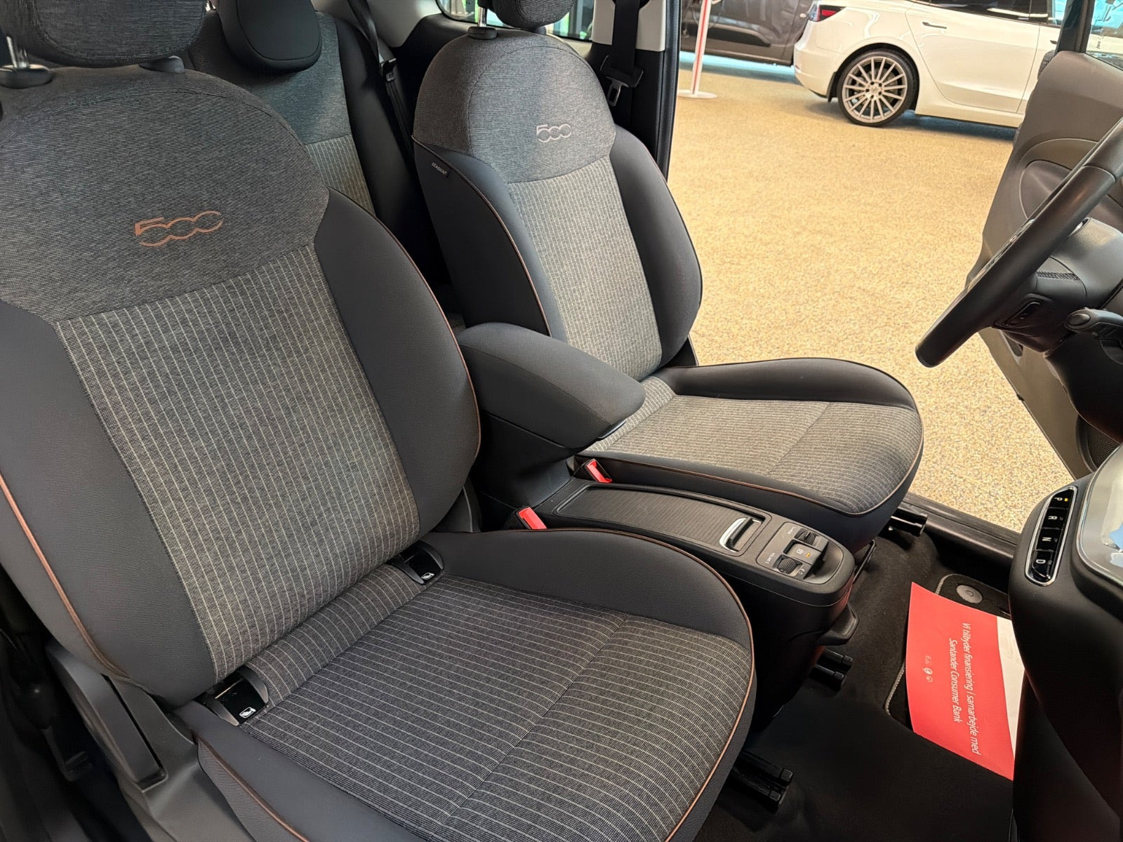 Grøn Fiat 500e fra 2022