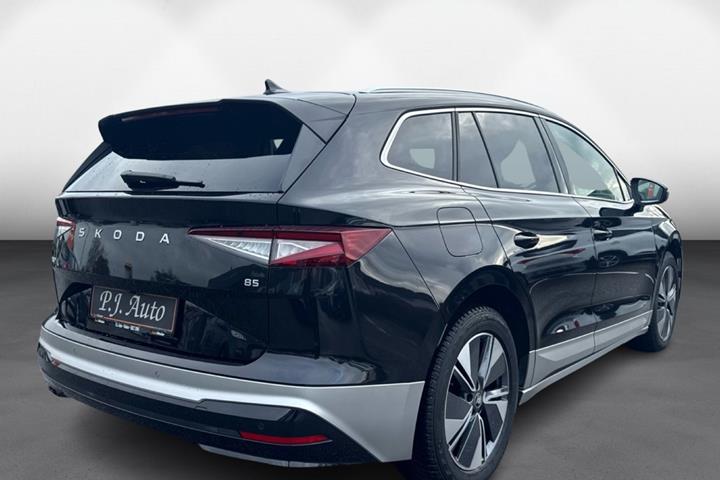 Sort Skoda Enyaq fra 2026
