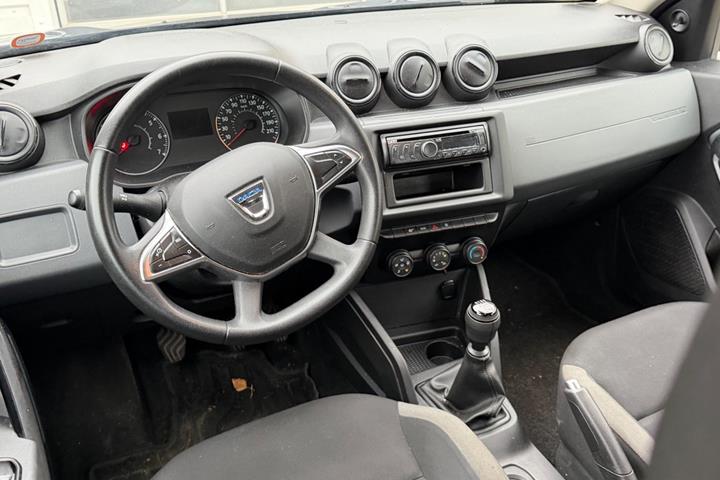 Blå Dacia Duster fra 2018