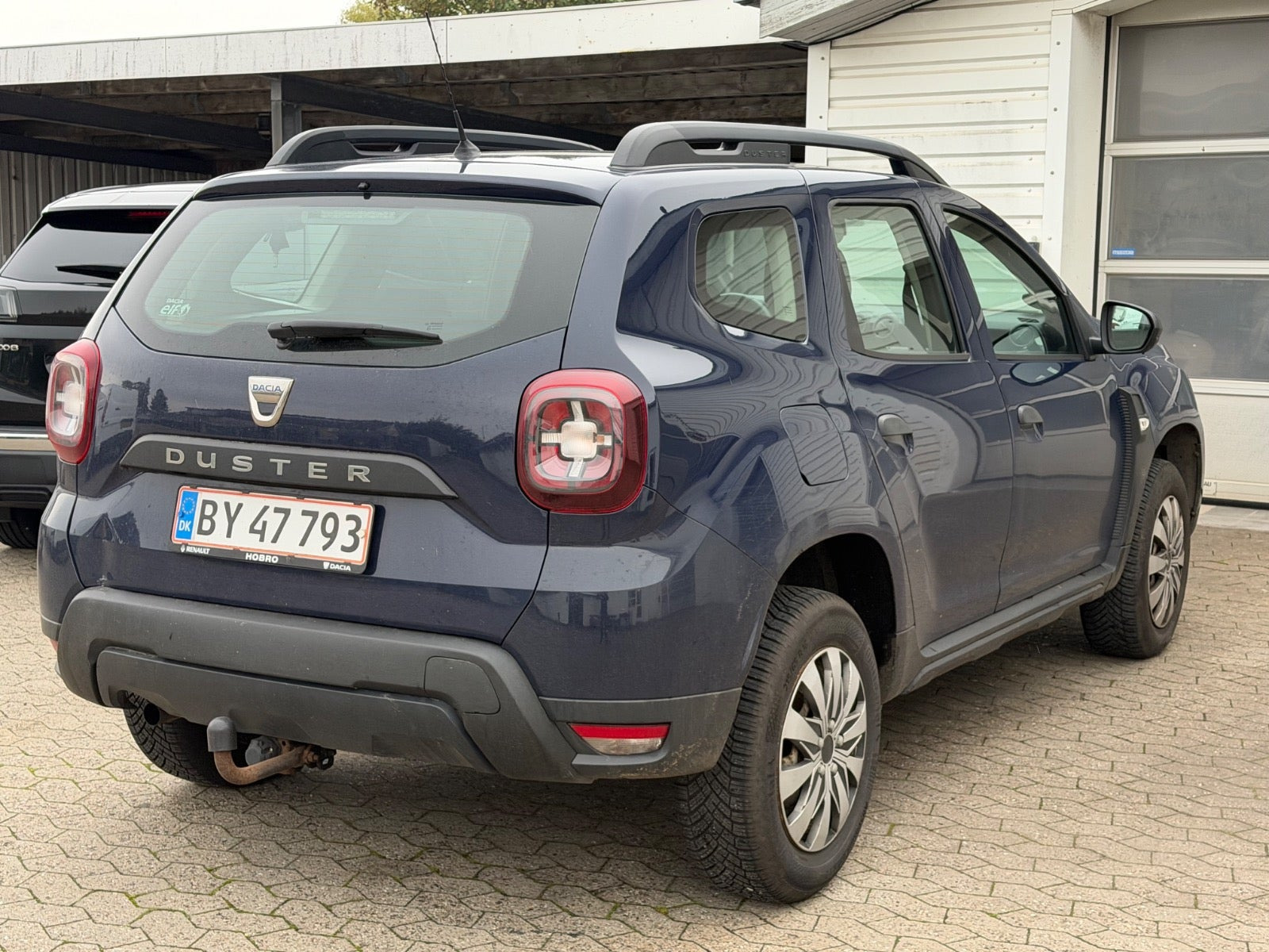 Blå Dacia Duster fra 2018