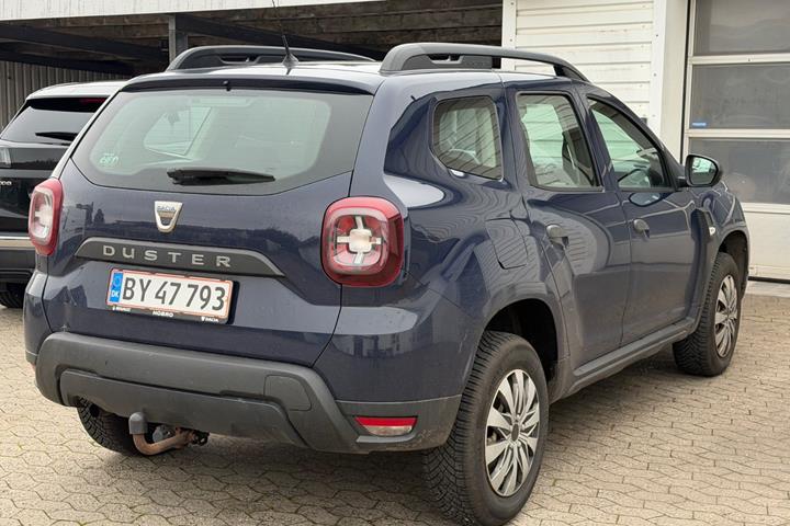 Blå Dacia Duster fra 2018