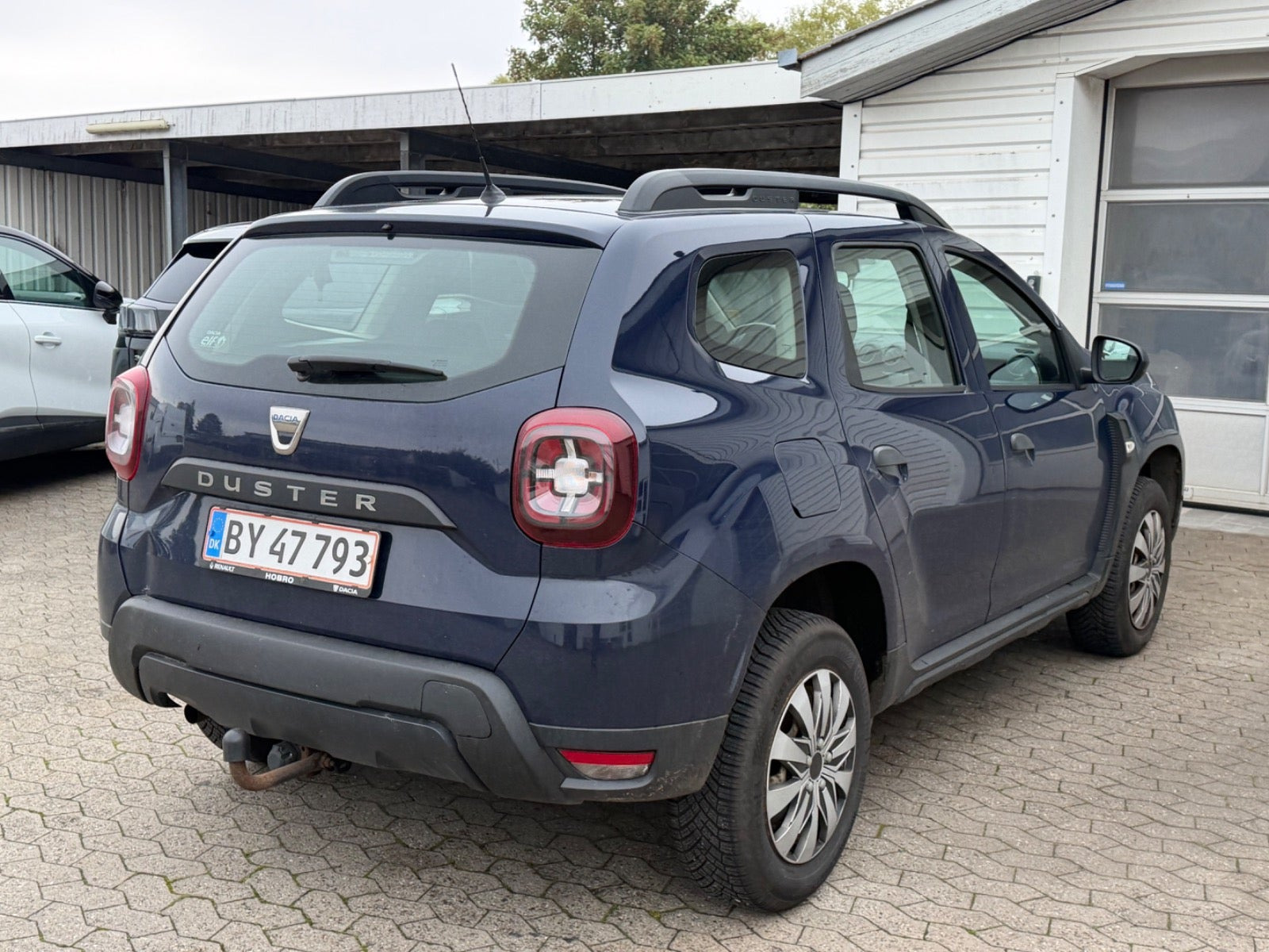 Blå Dacia Duster fra 2018