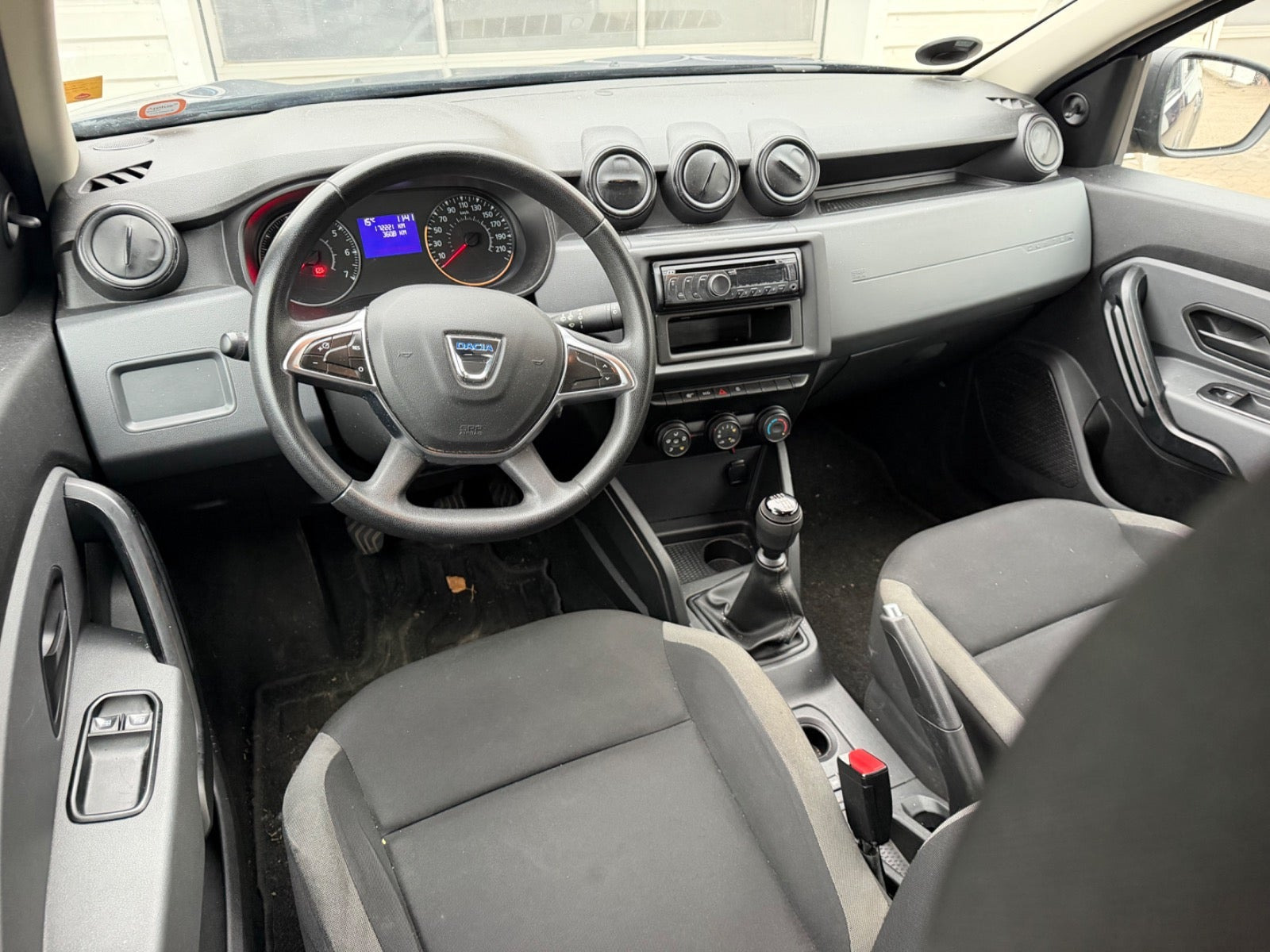 Blå Dacia Duster fra 2018