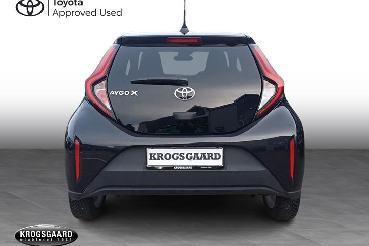 Sort Toyota Aygo X fra 2025