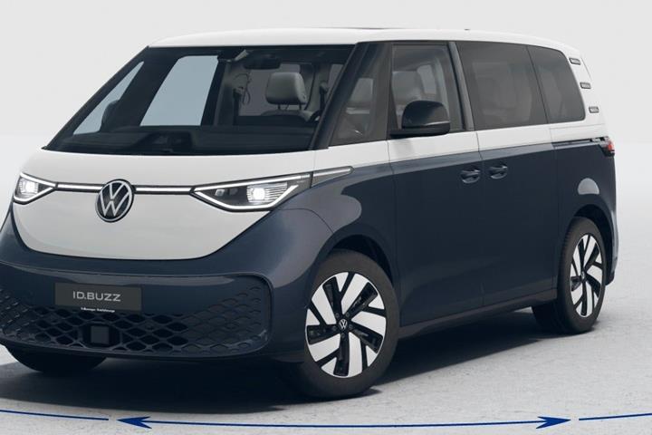 Blå VW ID.Buzz fra 2027 set udefra