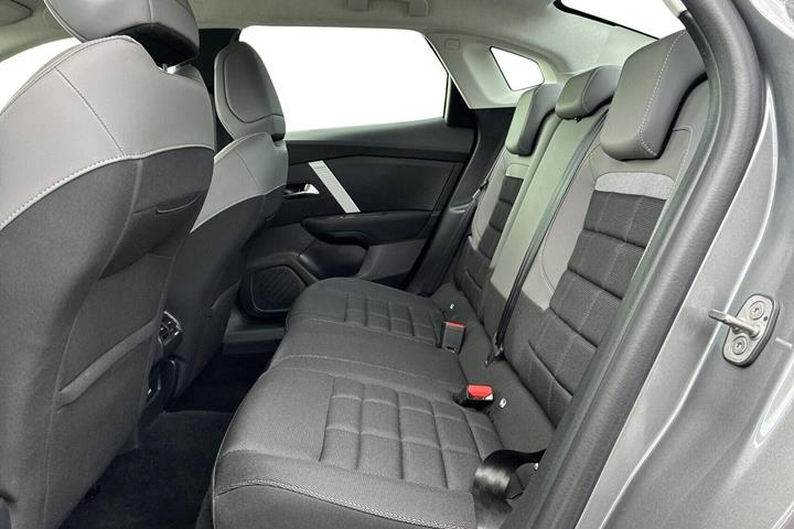 Grå Citroën ë-C4 X fra 2024
