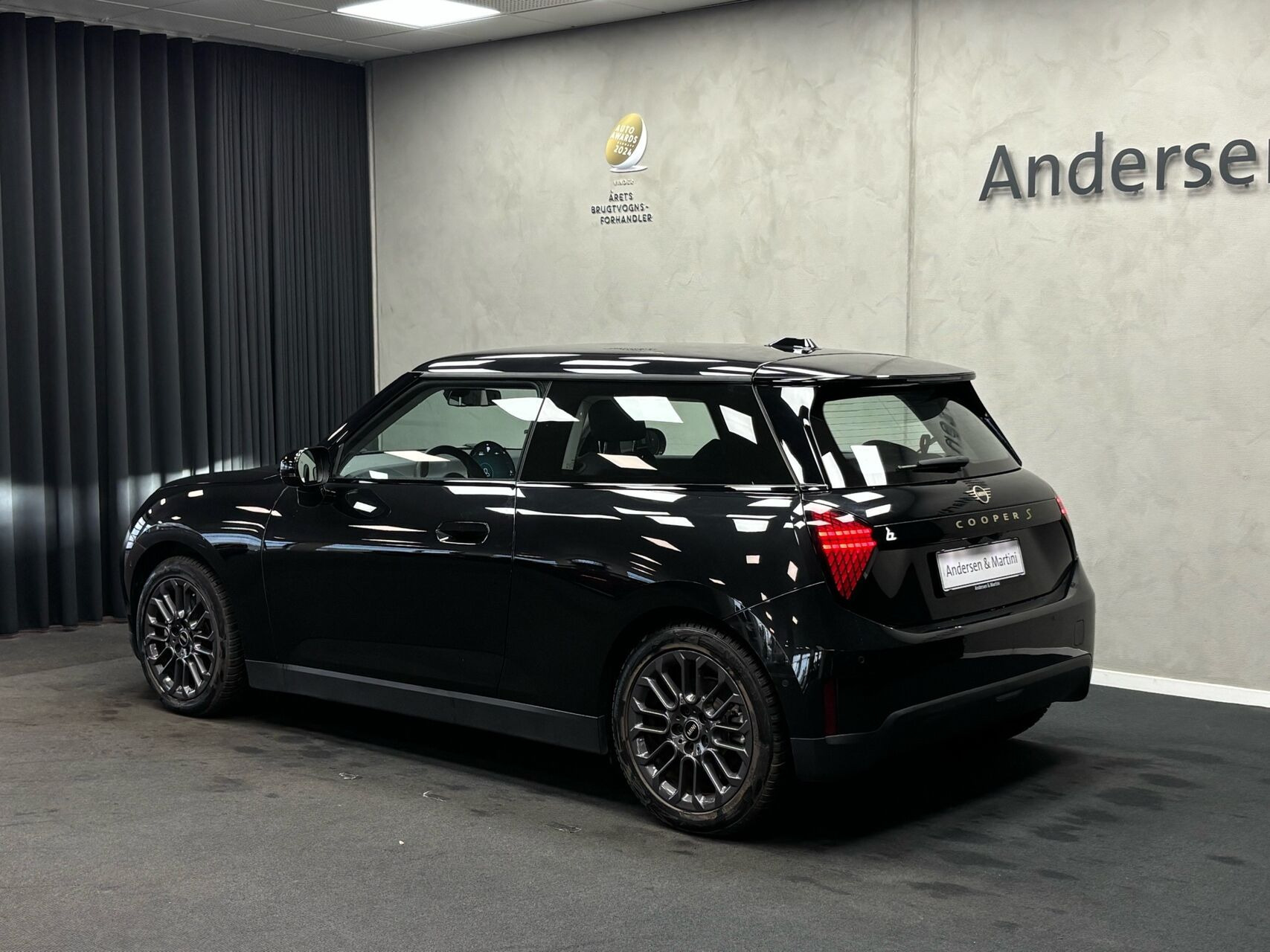 Sort Mini Cooper fra 2024