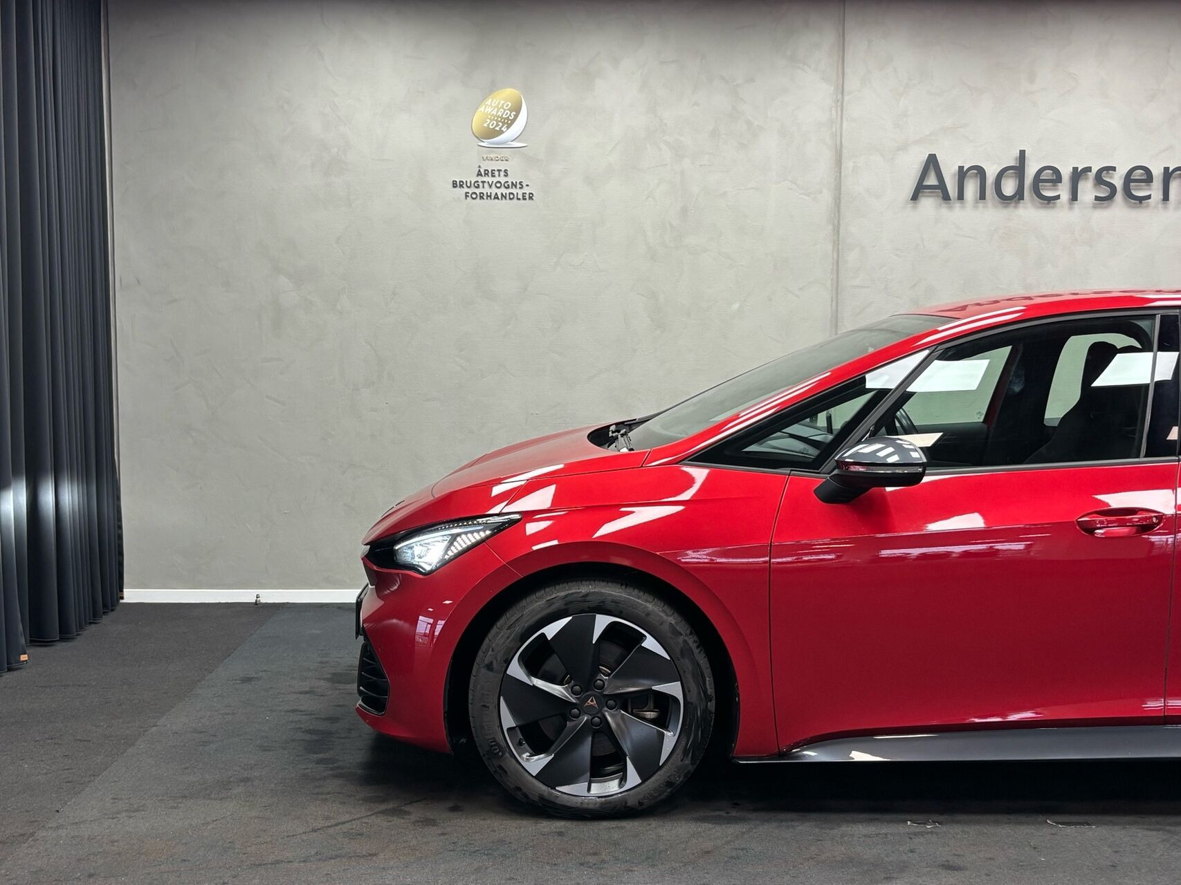 Rød Cupra Born fra 2023