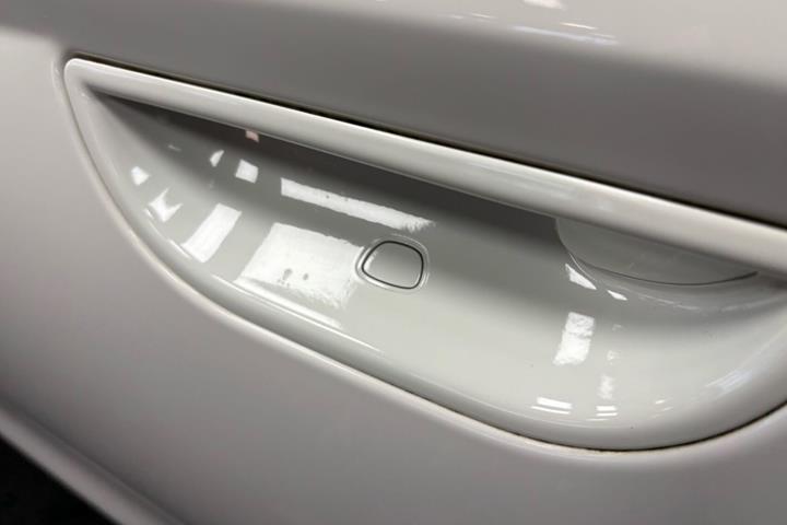 Hvid Fiat 500e fra 2024