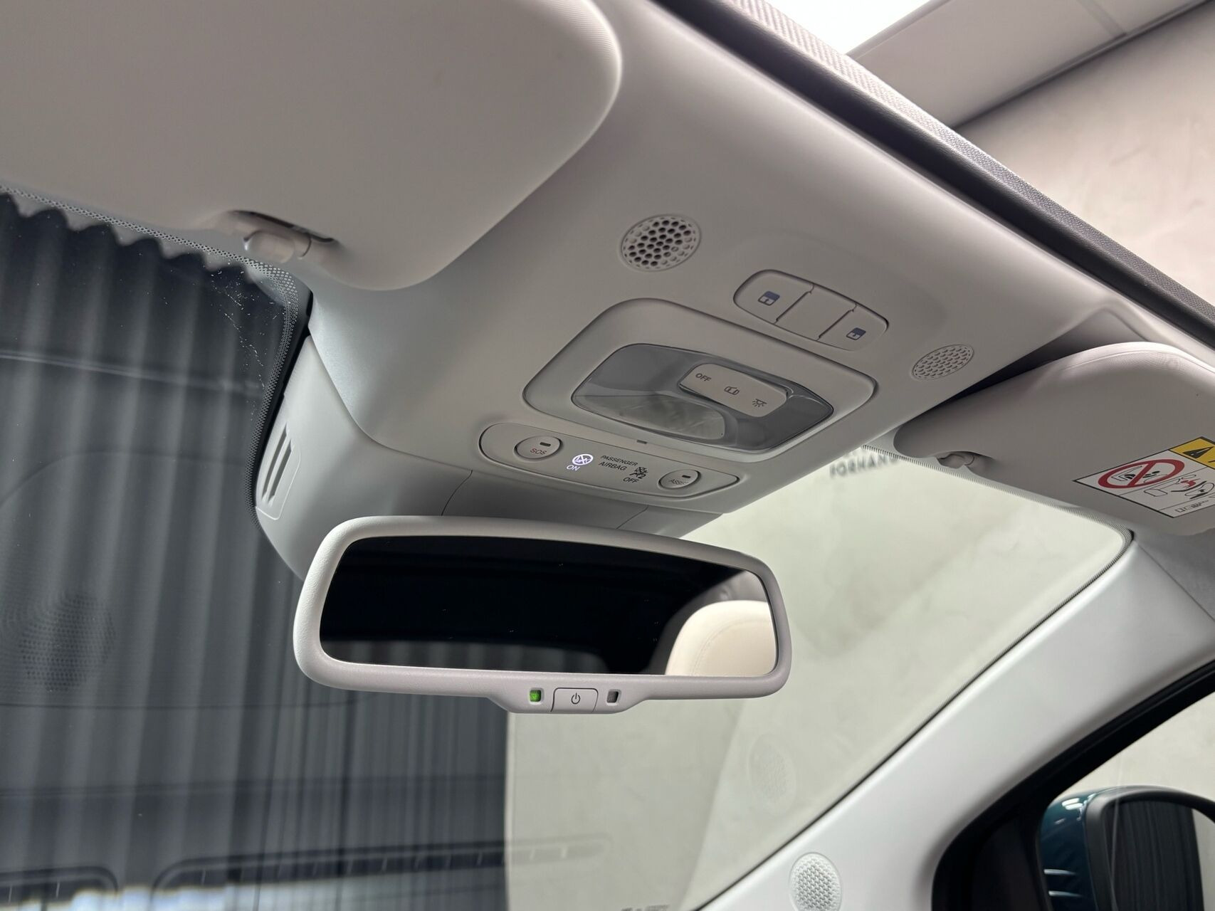 Blå Fiat 500e fra 2024