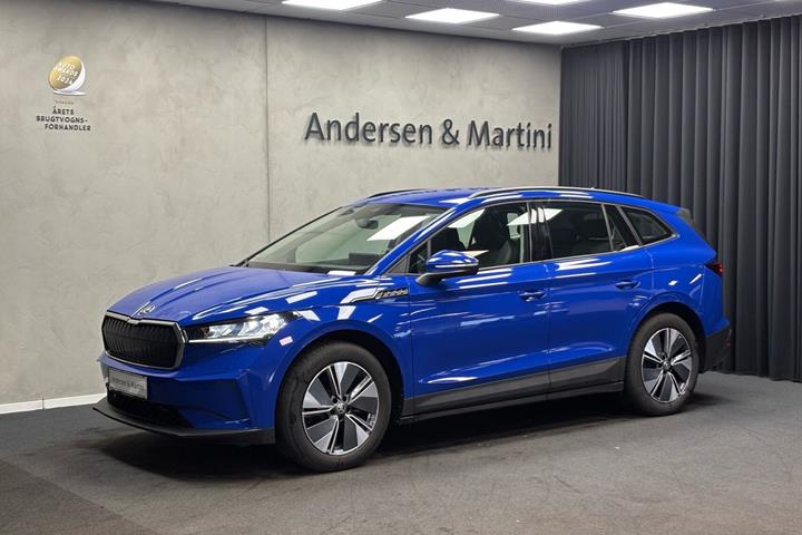 Blå Skoda Enyaq fra 2024