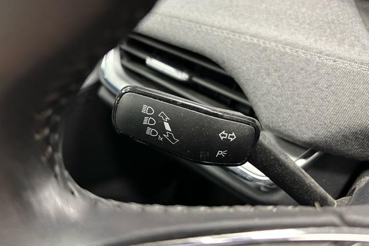 Blå Skoda Enyaq fra 2024