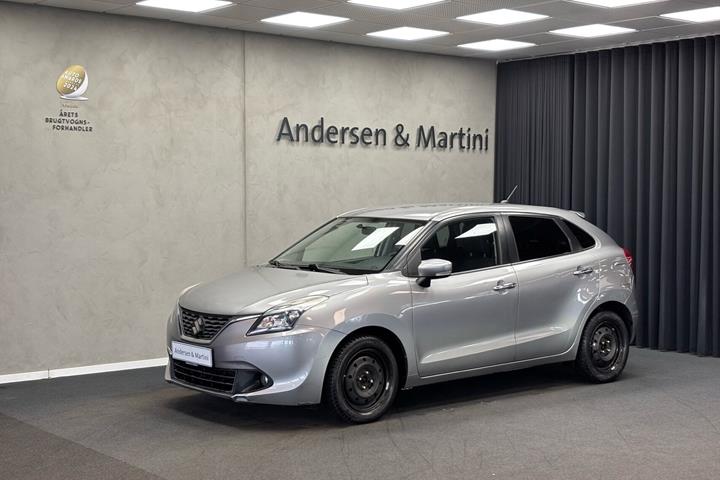 Sølv Suzuki Baleno fra 2017