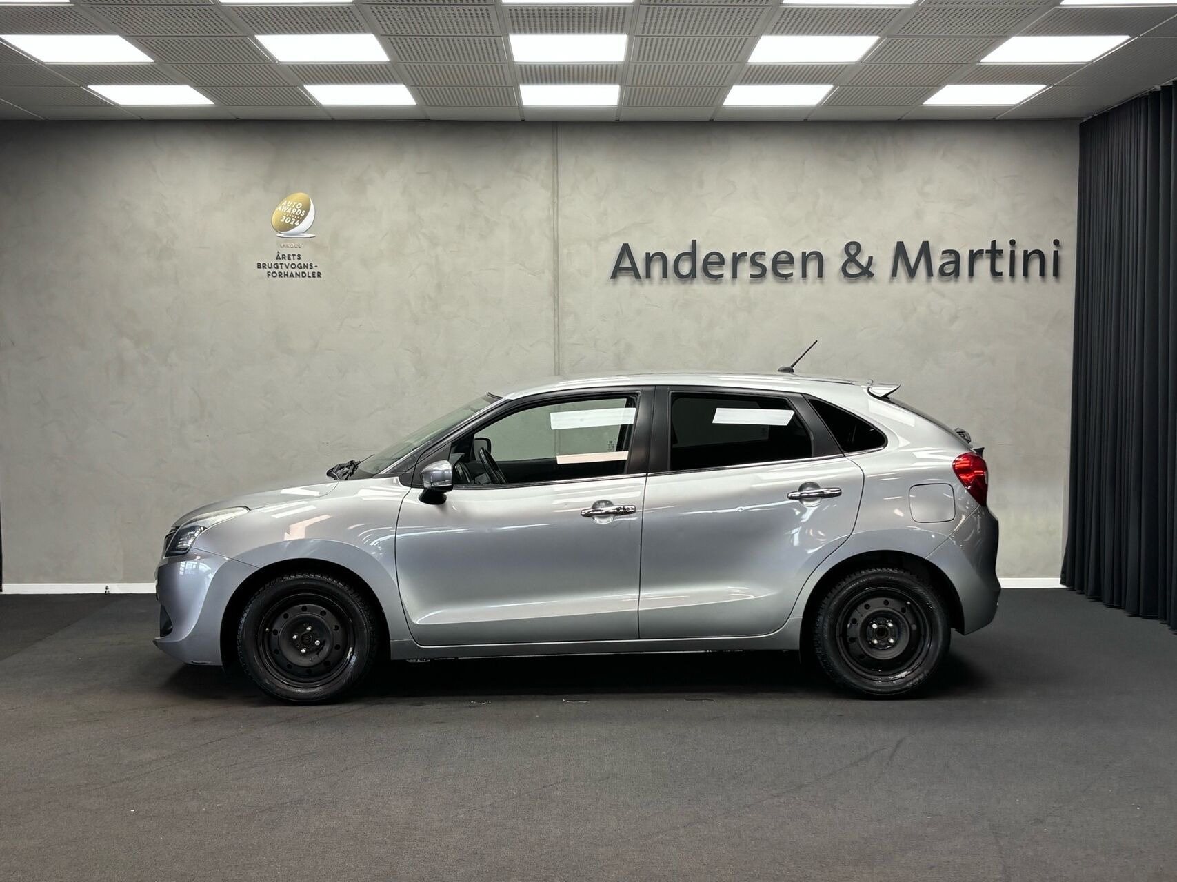 Sølv Suzuki Baleno fra 2017