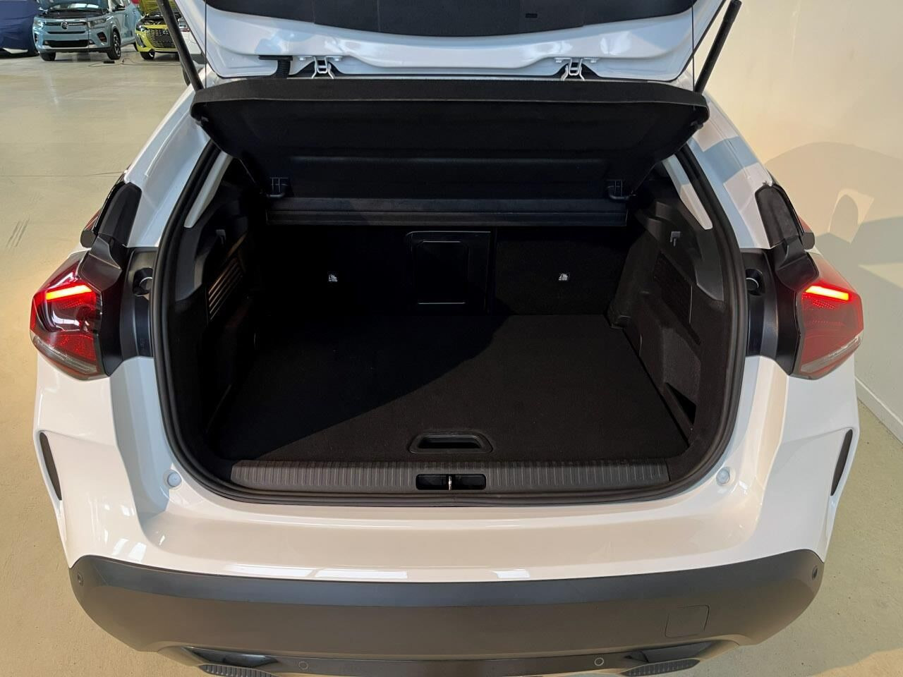 Hvid Citroën ë-C4 fra 2022