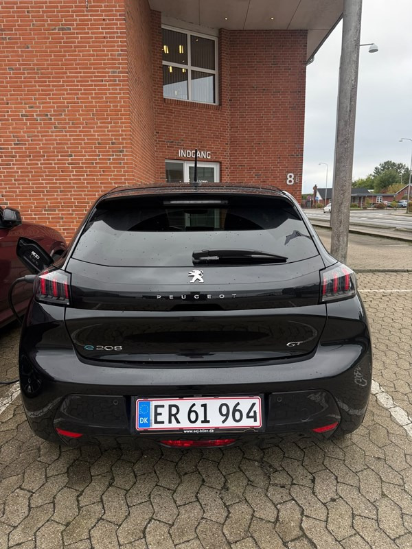 undefined Peugeot 208 fra 2023