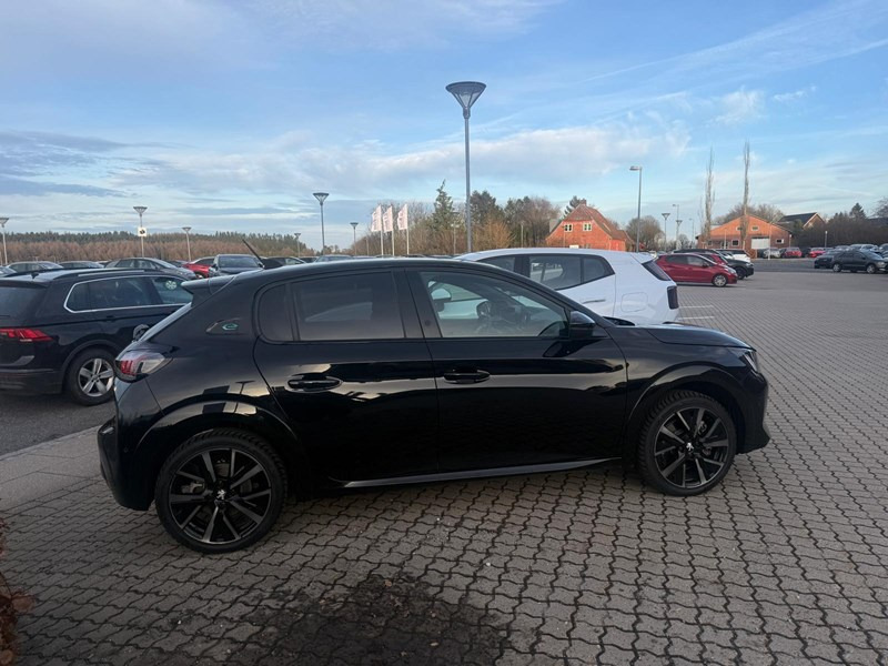 undefined Peugeot 208 fra 2023