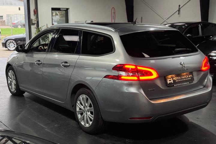undefined Peugeot 308 fra 2016