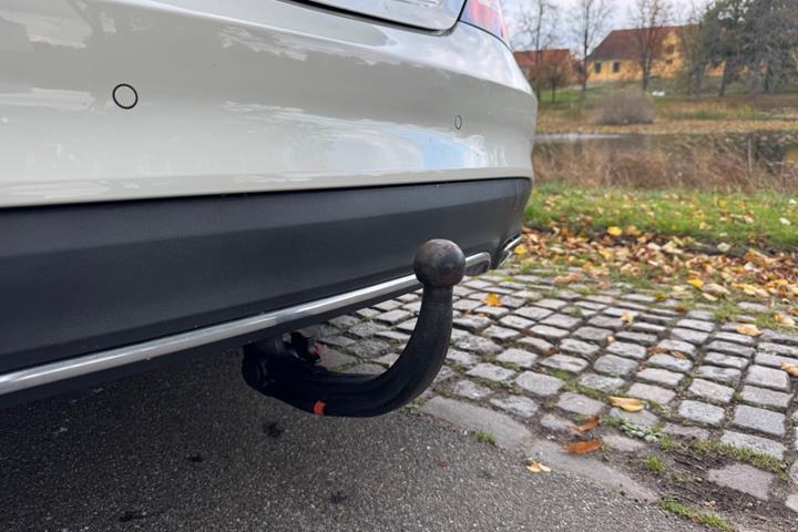 Hvid Mercedes CLA200 fra 2017
