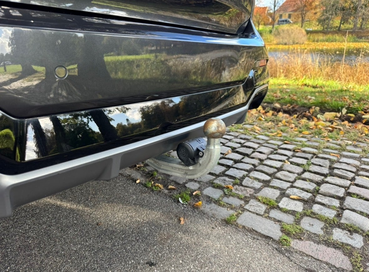 Blå BMW iX3 fra 2023