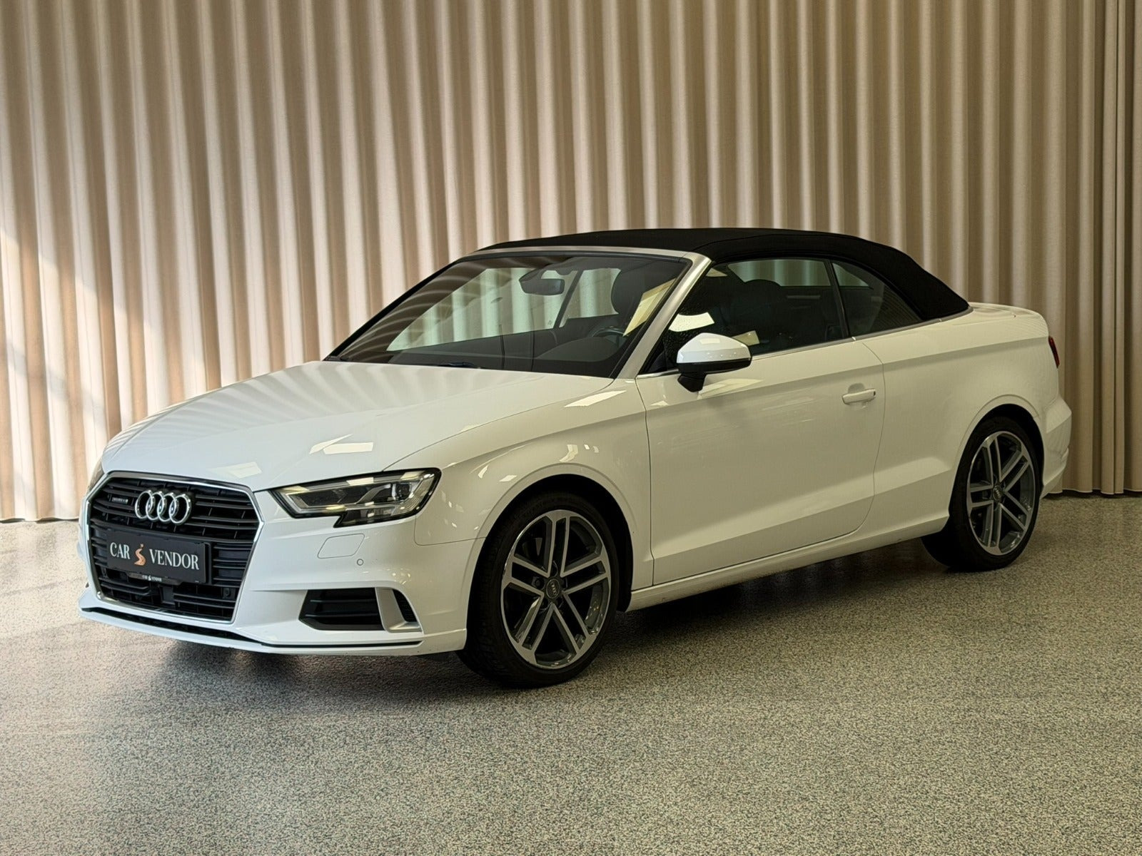 Hvid Audi A3 fra 2017