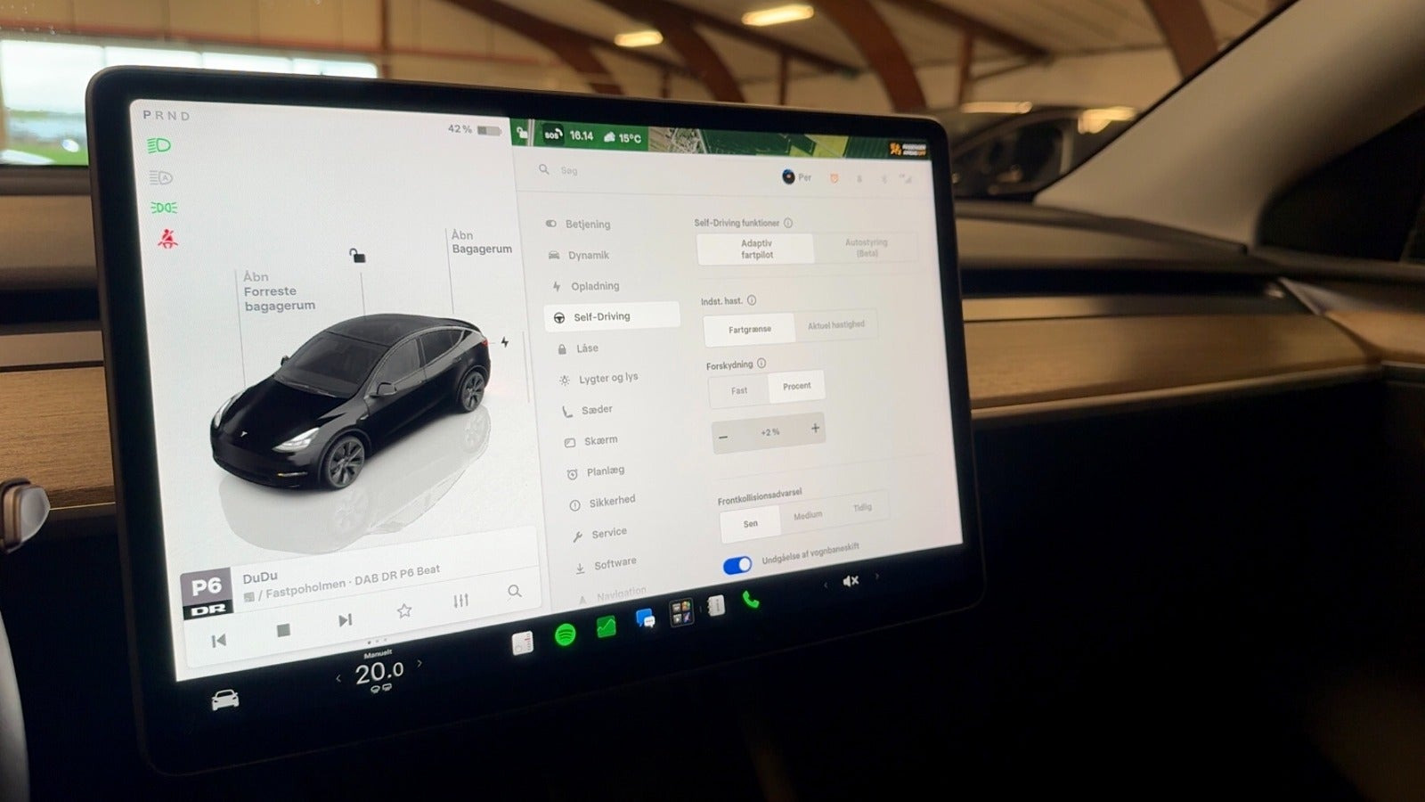 undefined Tesla Model Y fra 2024