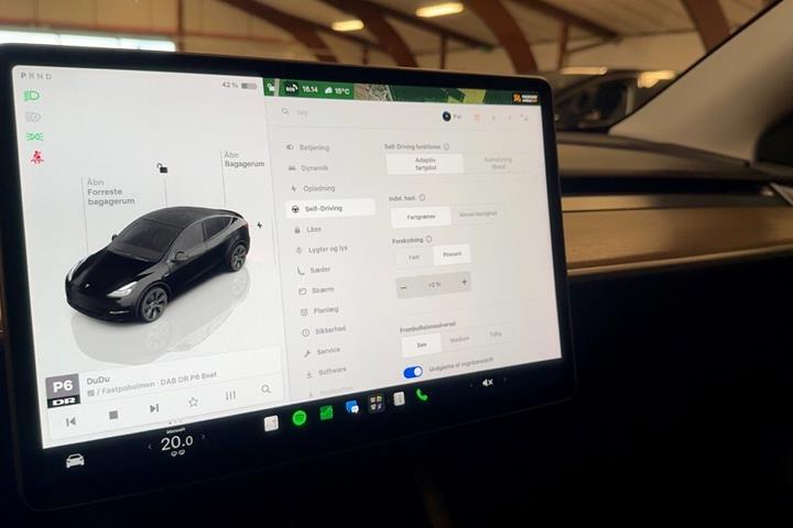 undefined Tesla Model Y fra 2024