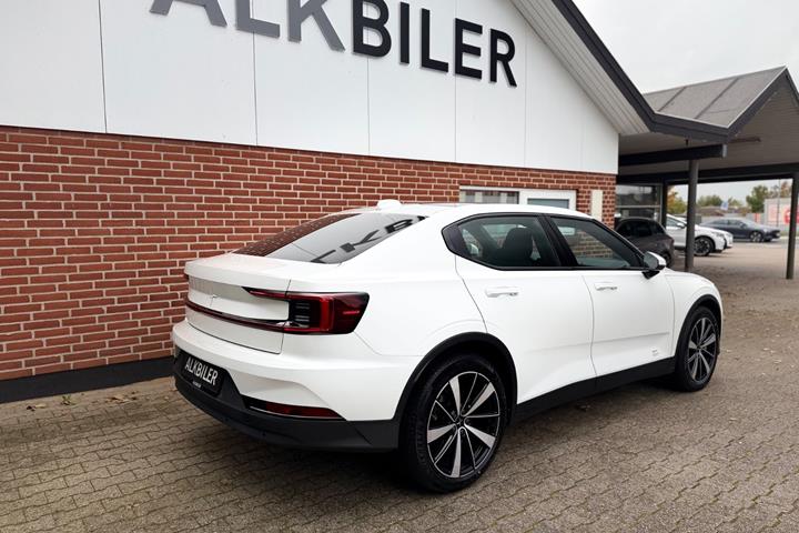 Hvid Polestar 2 fra 2021