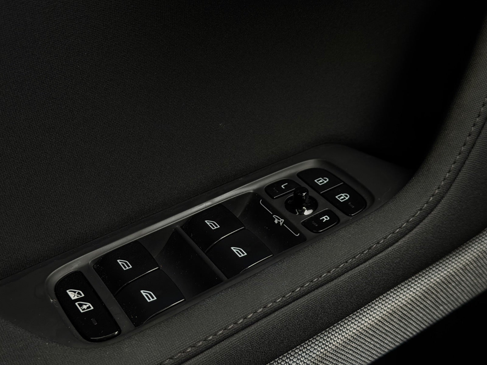 Hvid Polestar 2 fra 2021