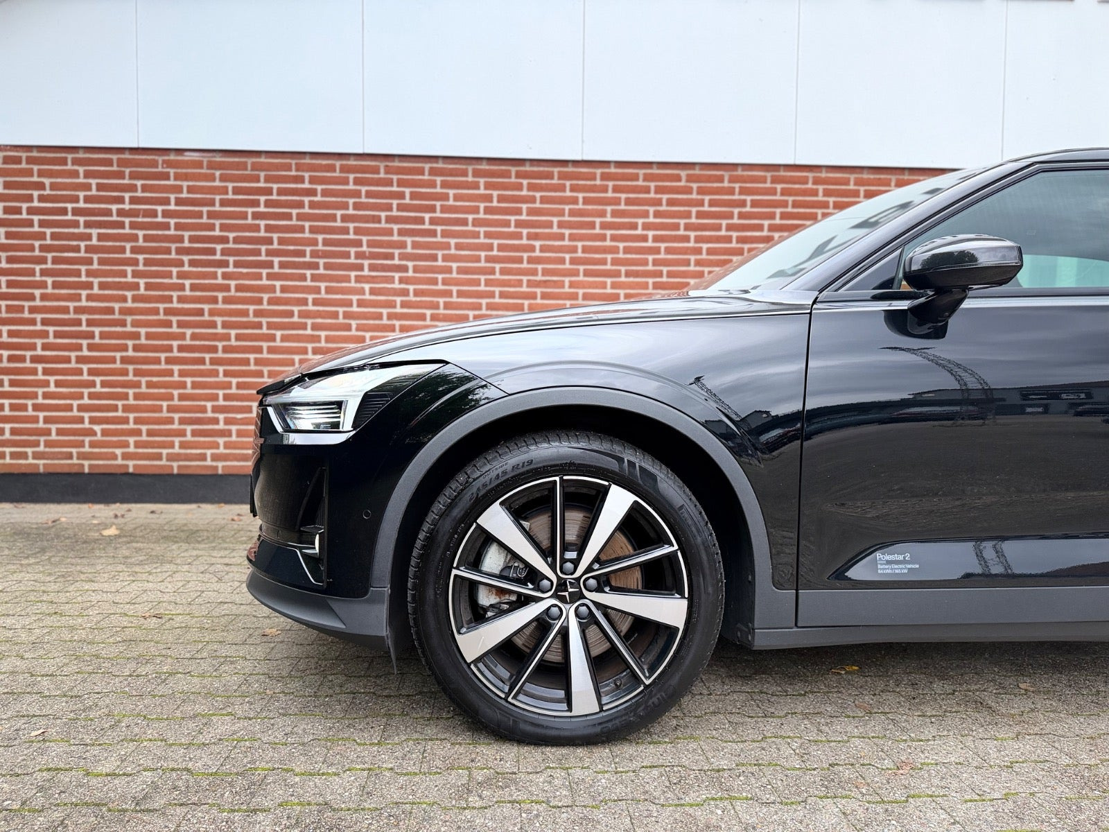Sort Polestar 2 fra 2022