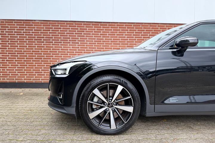 Sort Polestar 2 fra 2022
