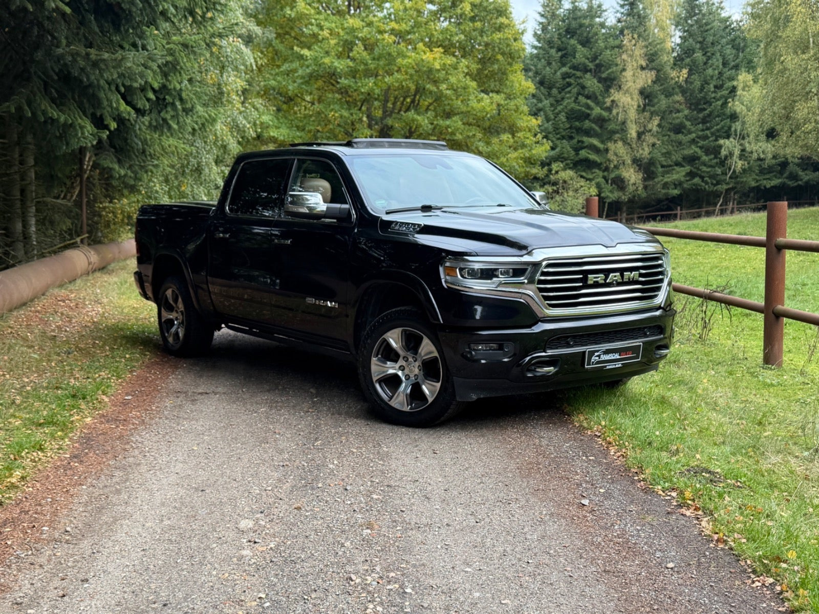 Dodge RAM 1500 5,7 V8 Hemi Longhorn aut.