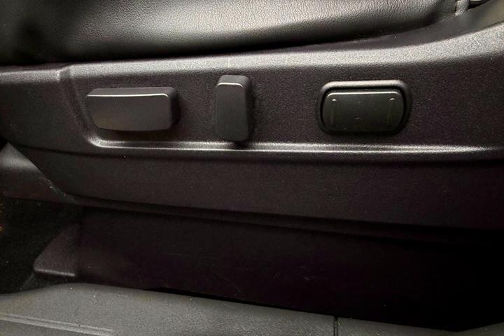 Sort Mitsubishi Outlander fra 2020