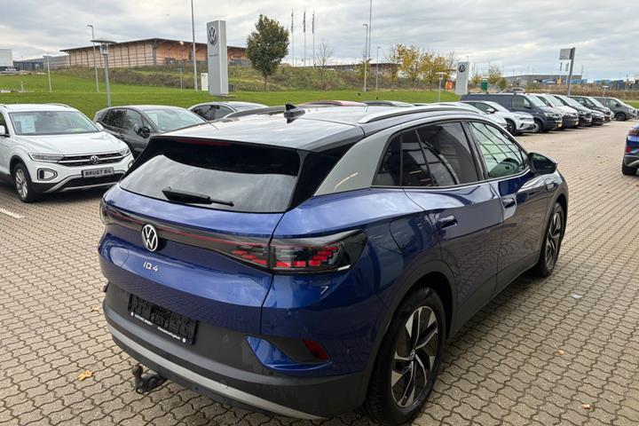Blå VW ID.4 fra 2023
