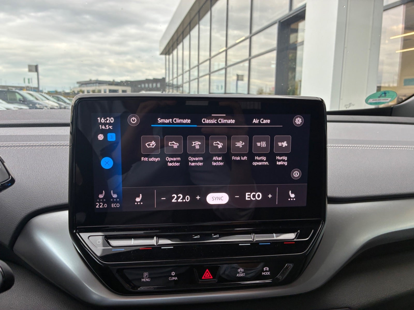 Blå VW ID.4 fra 2023