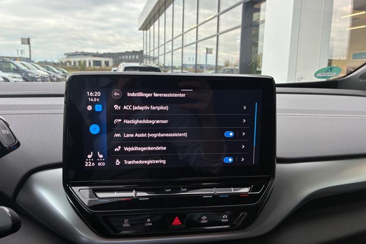 Blå VW ID.4 fra 2023