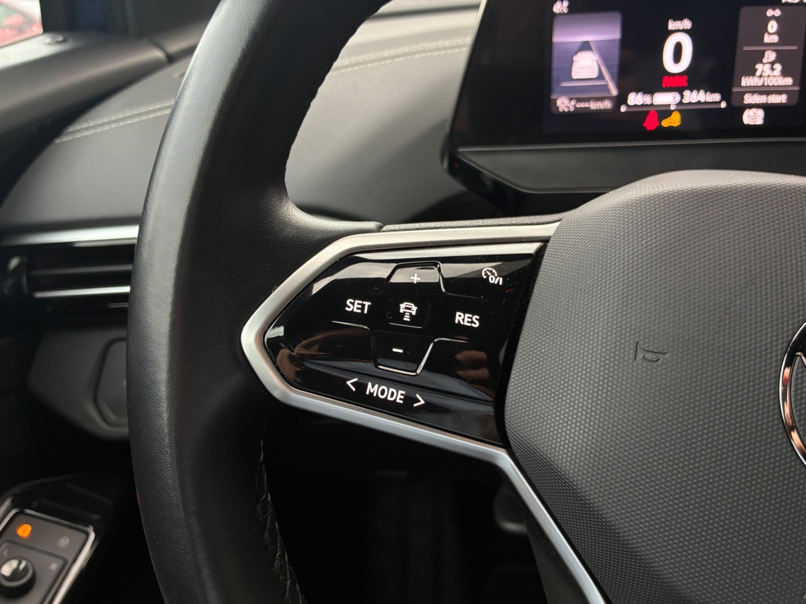 Blå VW ID.4 fra 2023