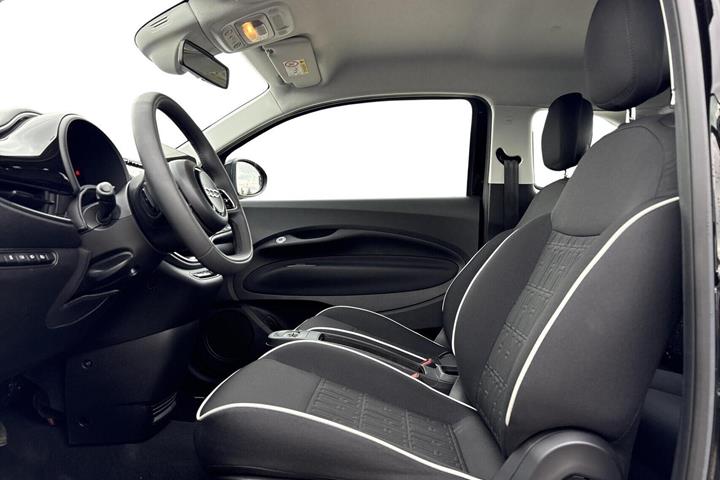 Sort Fiat 500e fra 2024