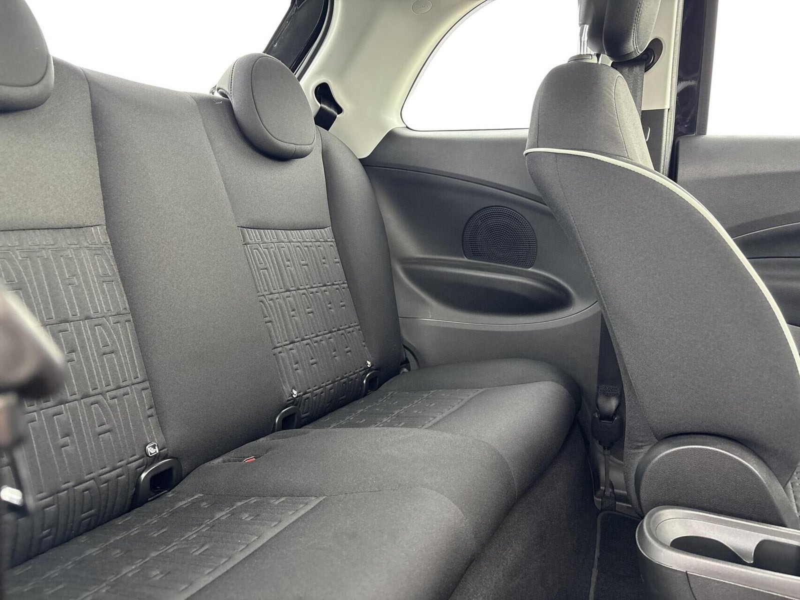 Sort Fiat 500e fra 2024