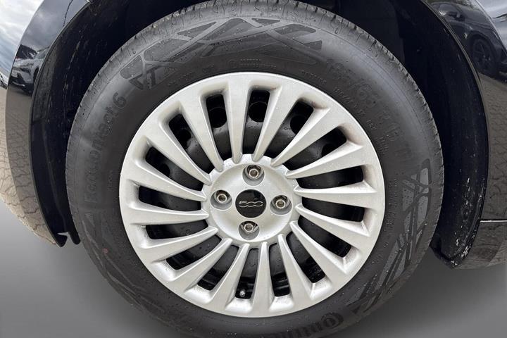 Sort Fiat 500e fra 2024