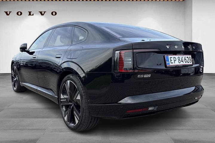 Sort Volvo ES90 fra 2026
