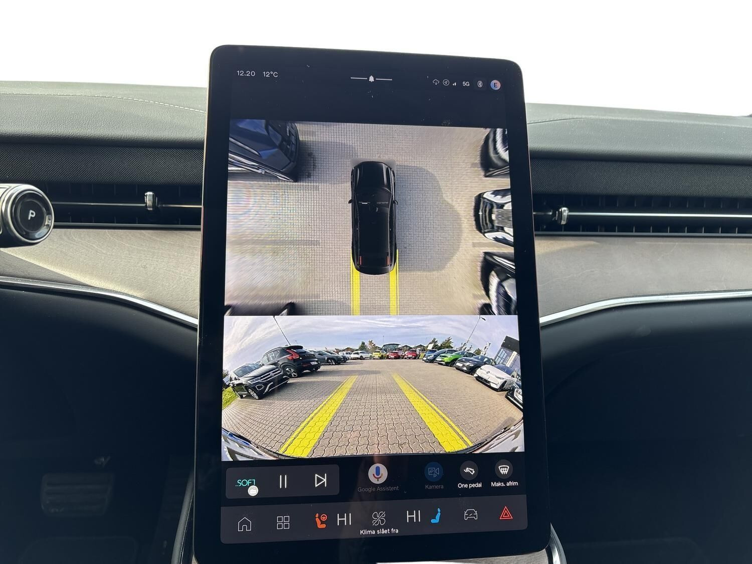 Sort Volvo ES90 fra 2026