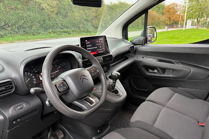 Hvid Citroën Berlingo fra 2021
