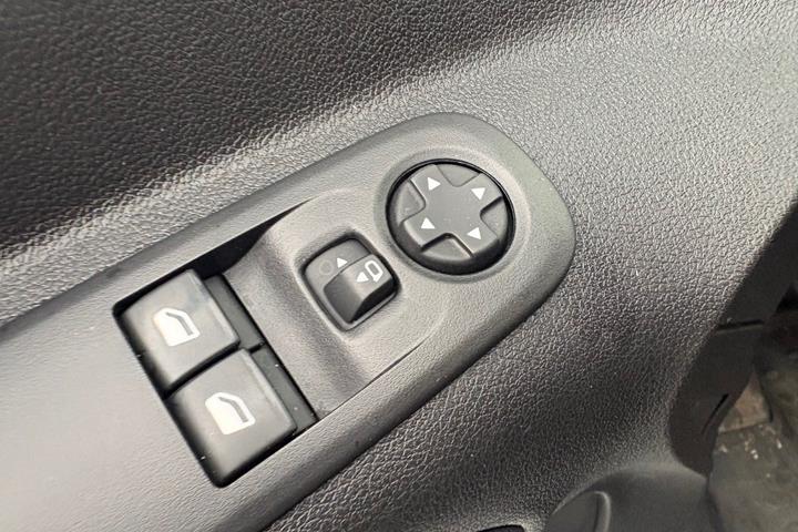 Hvid Citroën Berlingo fra 2021