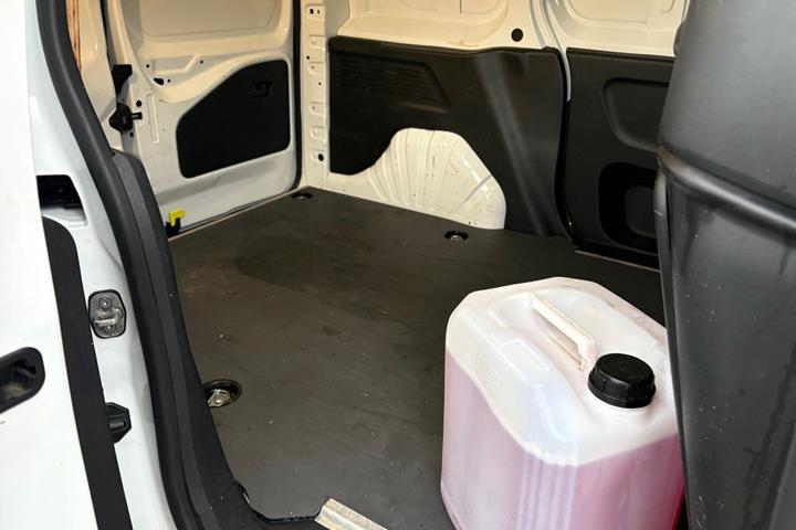 Hvid Citroën Berlingo fra 2021
